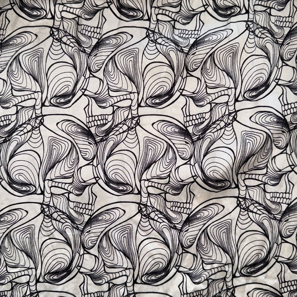 Thomas Wylde Black White Silk Skull Dress Cinched Waist Unfinished Hem Sz Medium - Picture 12 of 14